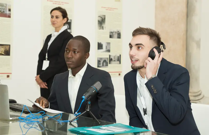 Interpretariato di trattativa a Macerata per meeting B2B